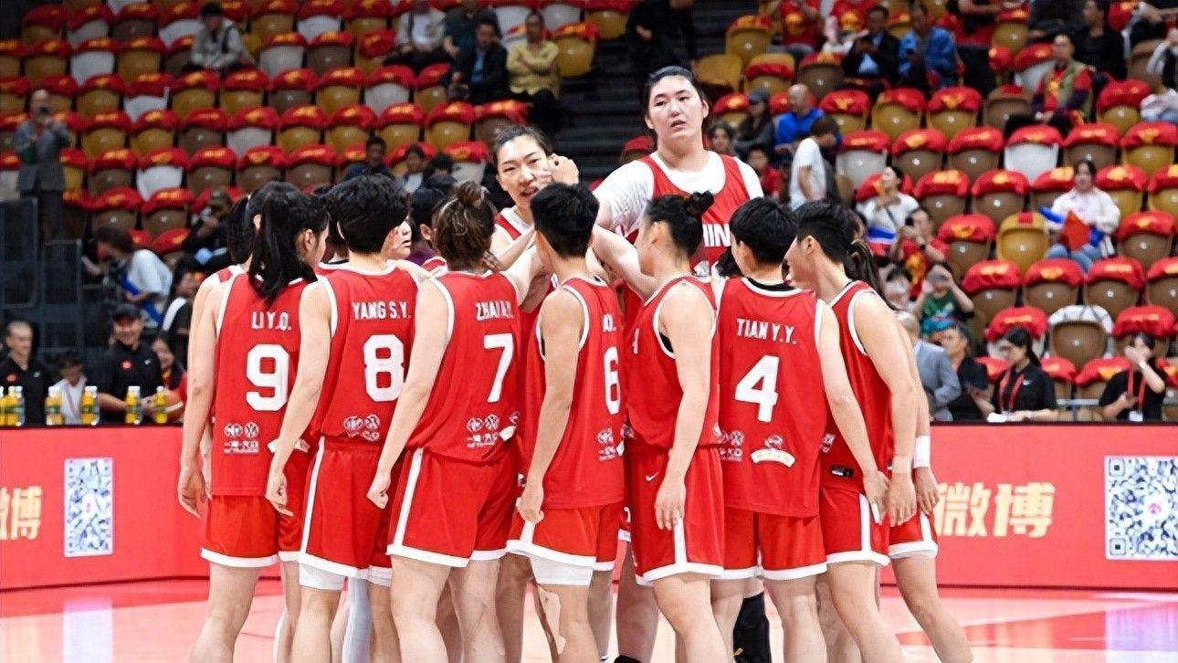 乐鱼体育首页-中国女篮新动态！14人名单出炉，30岁老将惊喜回归，比赛时间如下
